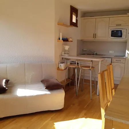 T2 Confortable, Au Pied Des Pistes, 6 Personnes, - Fr-1-516-182